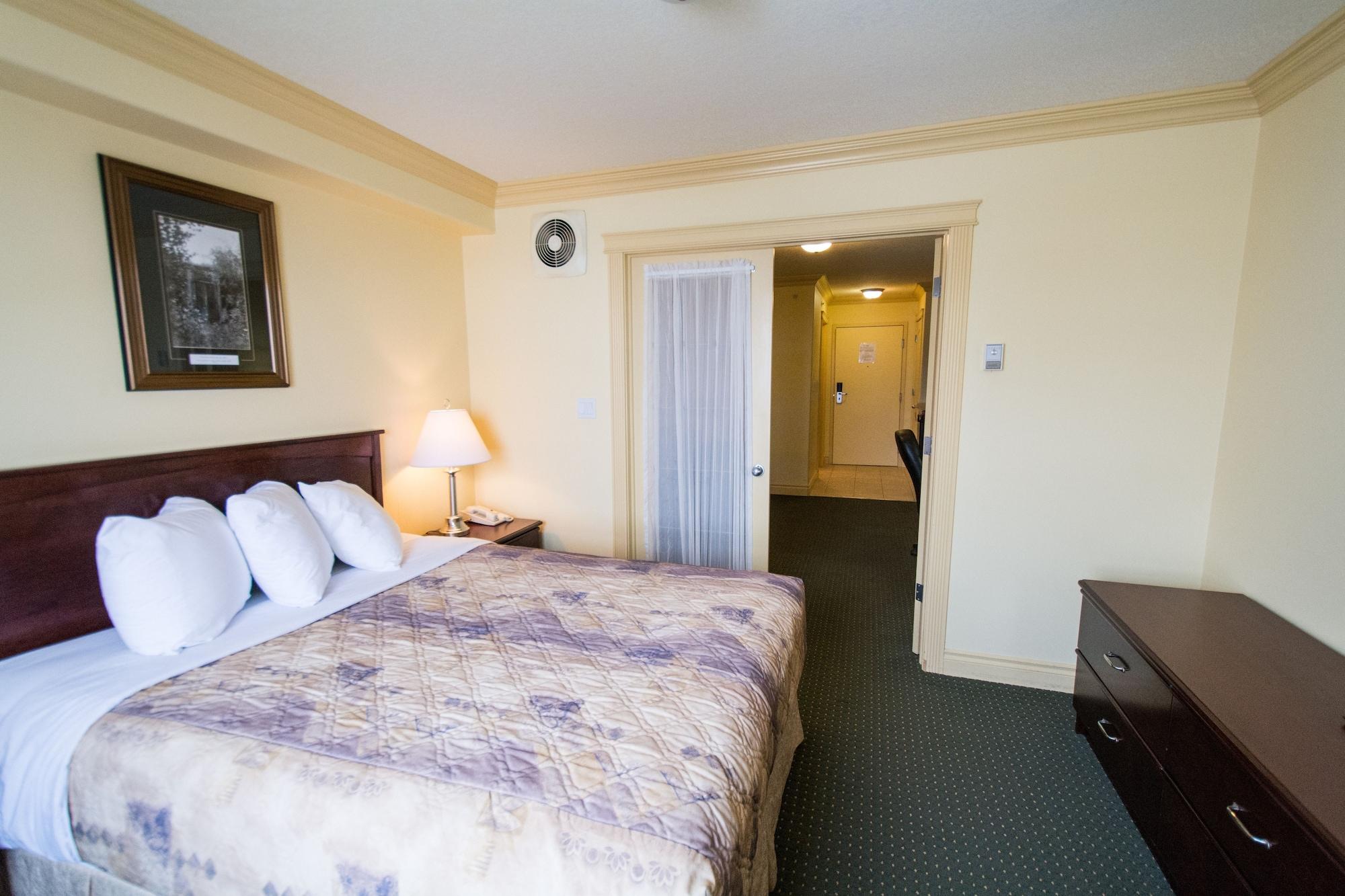 Nova Inn Peace River Екстер'єр фото